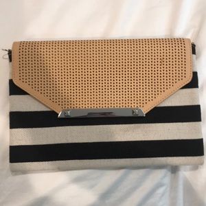 Stella and Dot clutch